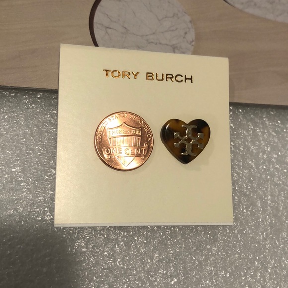 πSALEπ NEW Tory Burch Heart Tilsim Earring - Picture 10 of 11